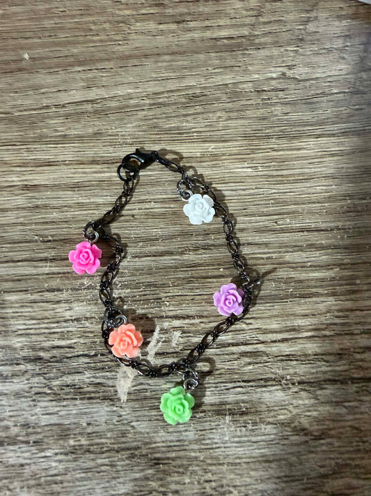 Rose bud bracelet